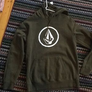 Volcom pull over hoodie